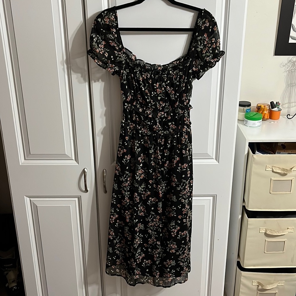 Black floral long dress (Size: Small)